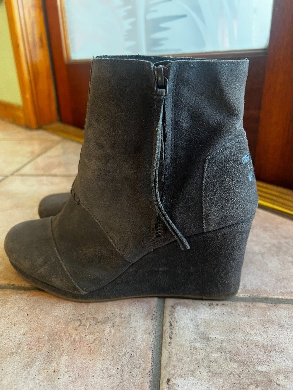 TOMS Dark Gray Suede Desert Wedge High Ankle Boots Zipper
